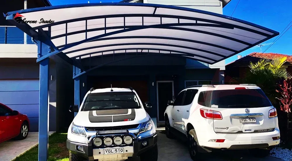 Convenient Retractable Car Parking Shade for Sun and Rain