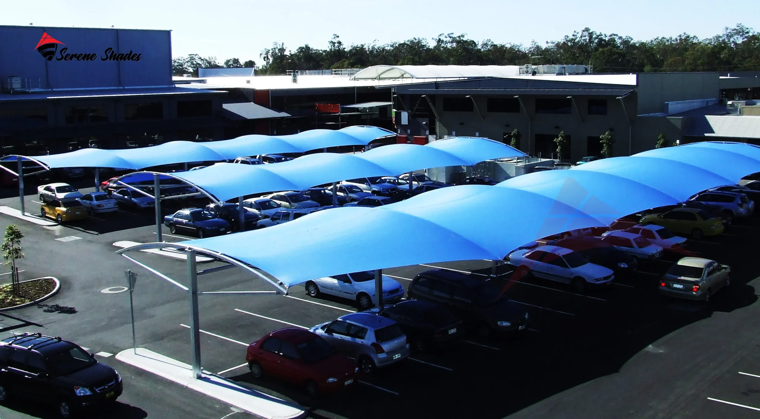 Heavy-duty shade structures for commercial vehicle parking